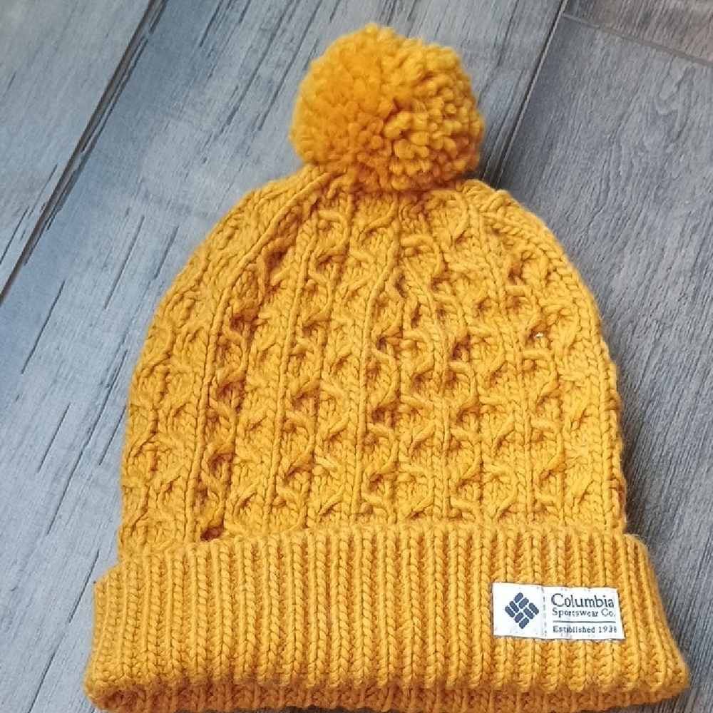 Columbia Yellow Cable Knit Hat with Pom-Pom